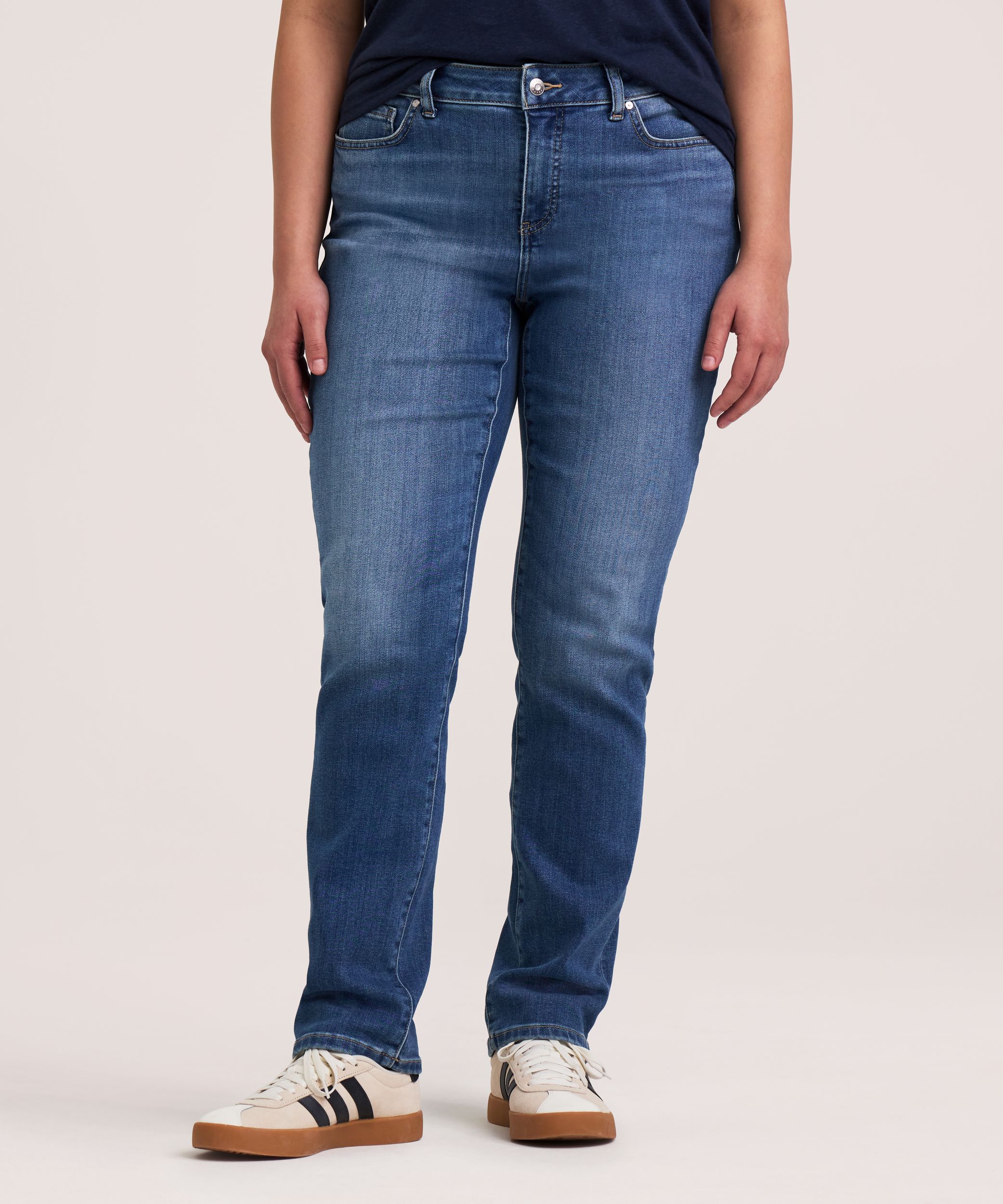 denver-hayes-women-s-curvy-fit-mid-rise-straight-jeans-035e12cc-a38c-4d87-9b33-6b6165bf6aab-jpgrendition