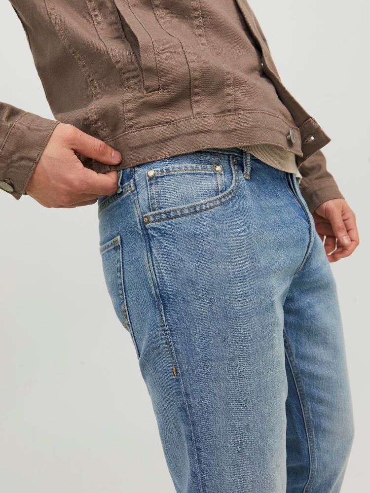 jackjones-mike-tapered-fit-jeans-ltwash-a2c4b4e0-b679-4aa0-b80d-901db11119b1-jpgrendition